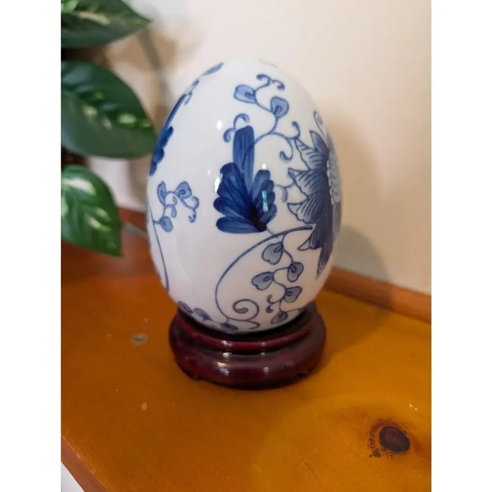 Vintage Blue White Porcelain Egg Peony Vine Chinoiserie Wood Stand 6